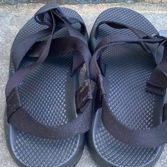 Chaco’s Mens size 8 Black Sandals - Picture 3 of 12